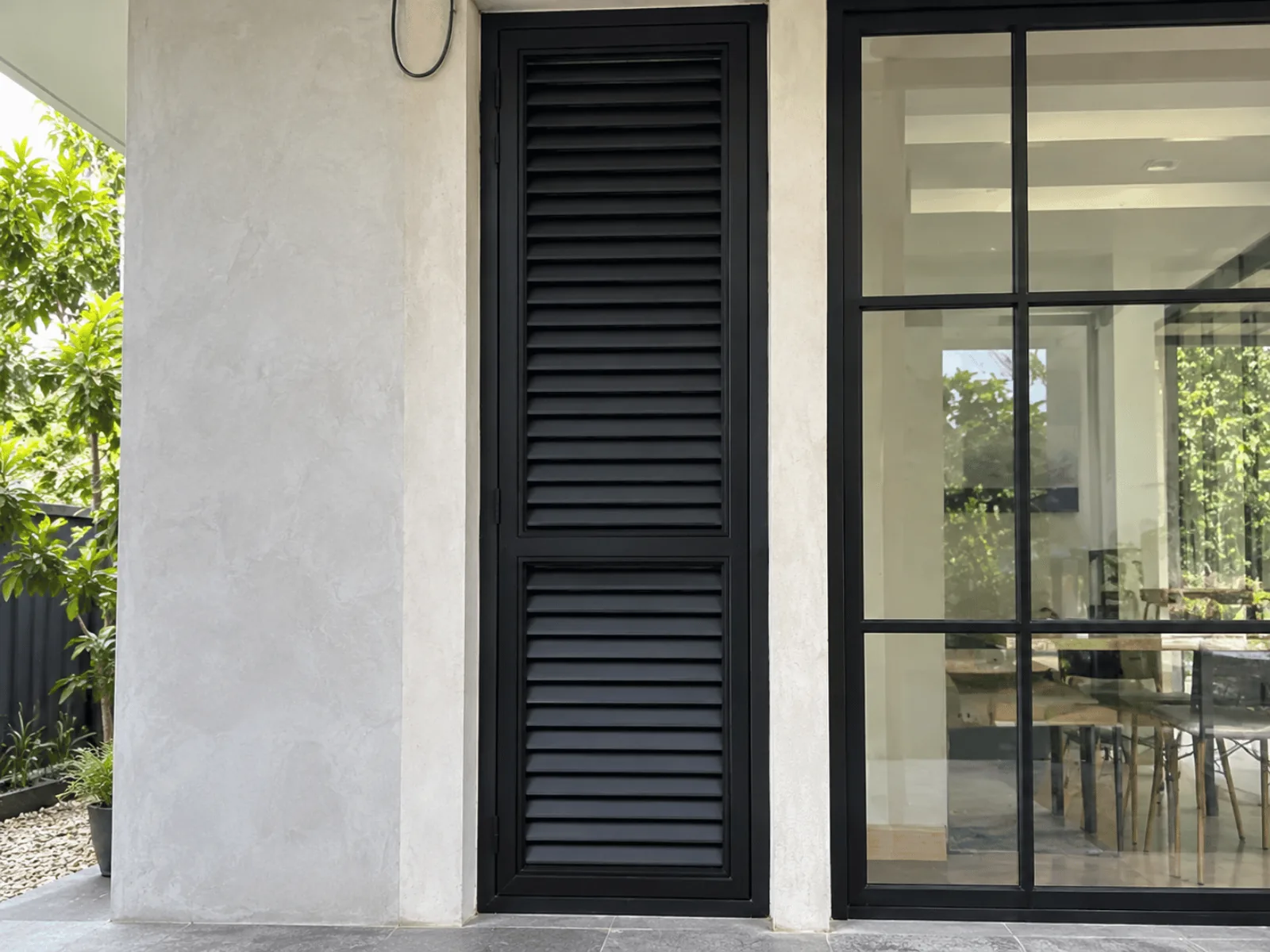 Jendela Jalusi - Katalog Jendela Aluminium PT Kaha Sukses Mandiri
